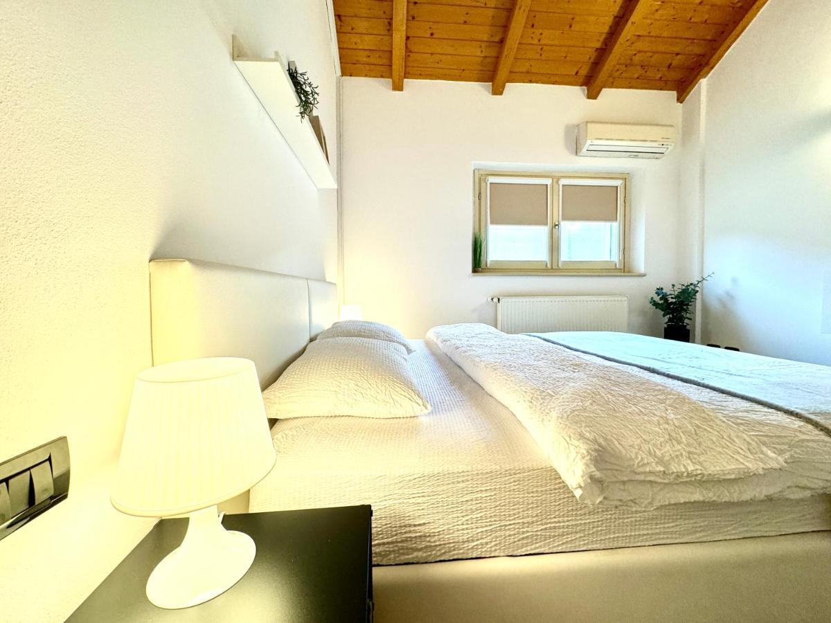 The Loft Apartment ทิมิชัวรา ภายนอก รูปภาพ