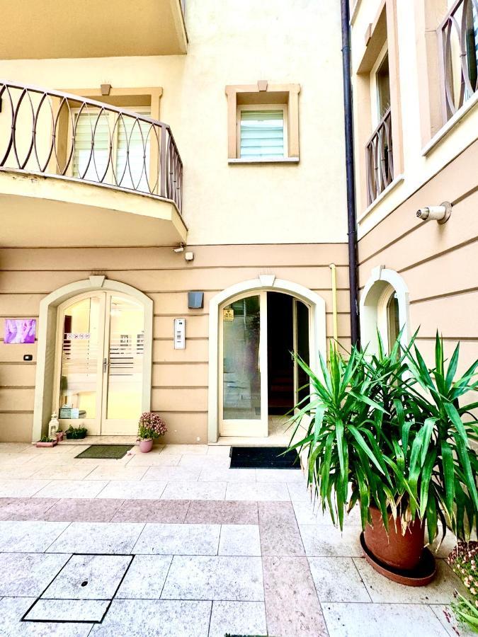 The Loft Apartment ทิมิชัวรา ภายนอก รูปภาพ
