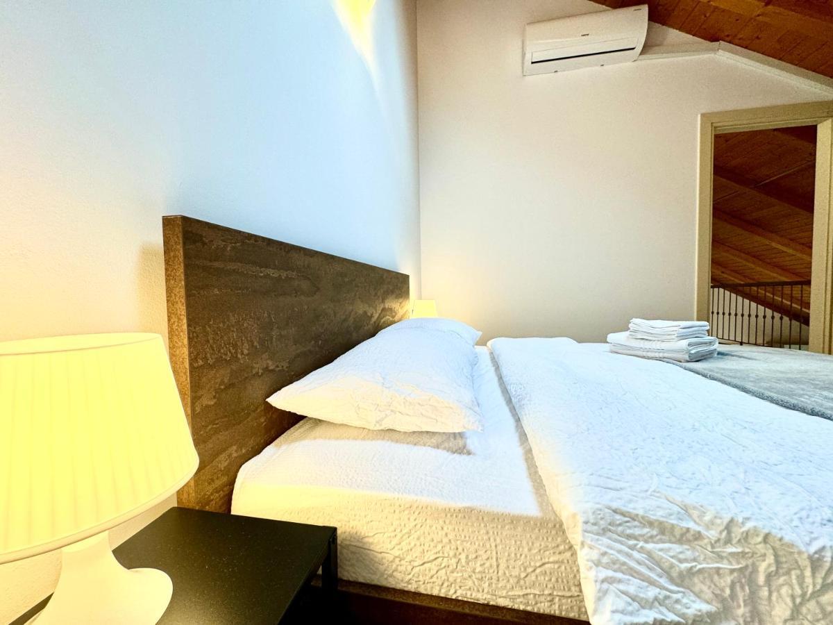 The Loft Apartment ทิมิชัวรา ภายนอก รูปภาพ